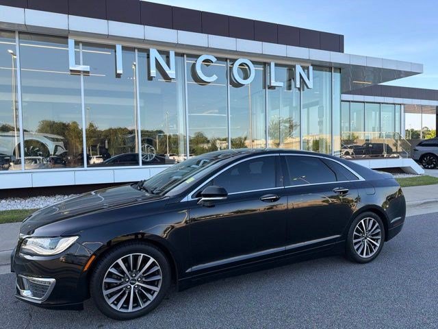 Used 2018 Lincoln MKZ Premiere FWD image 1