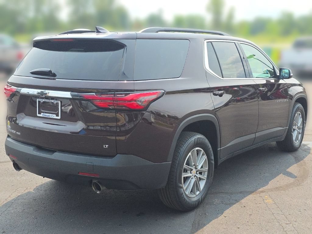 Used 2023 Chevrolet Traverse LT w/ LPO, Floor Liner Package AWD/4WD image 8