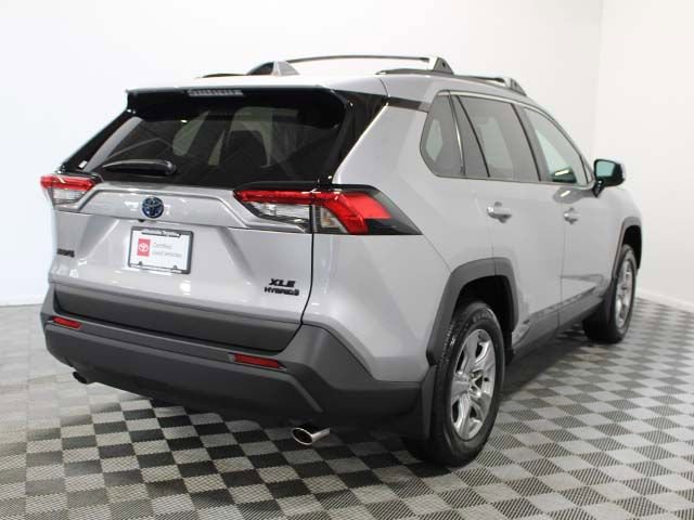 Certified 2024 Toyota RAV4 XLE AWD/4WD image 6