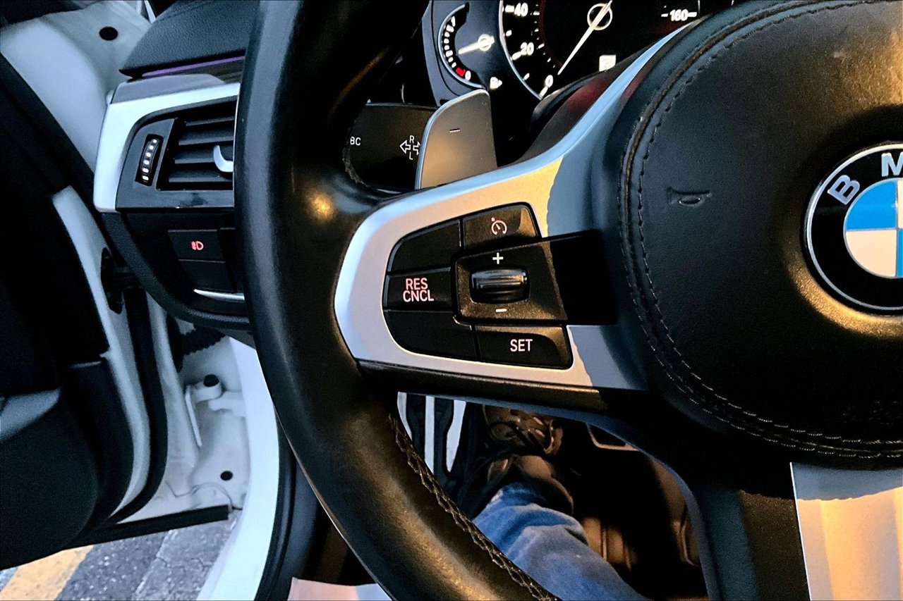 Used 2018 BMW 540i image 11