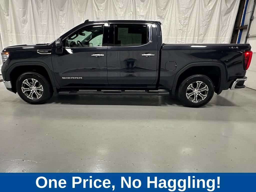 Used 2025 GMC Sierra 1500 SLT AWD/4WD image 4