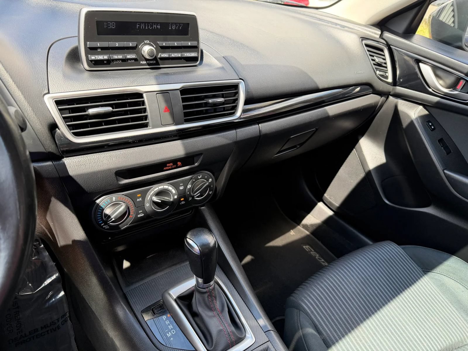 Used 2014 MAZDA MAZDA3 i Touring w/ Moonroof Package 1 FWD image 35