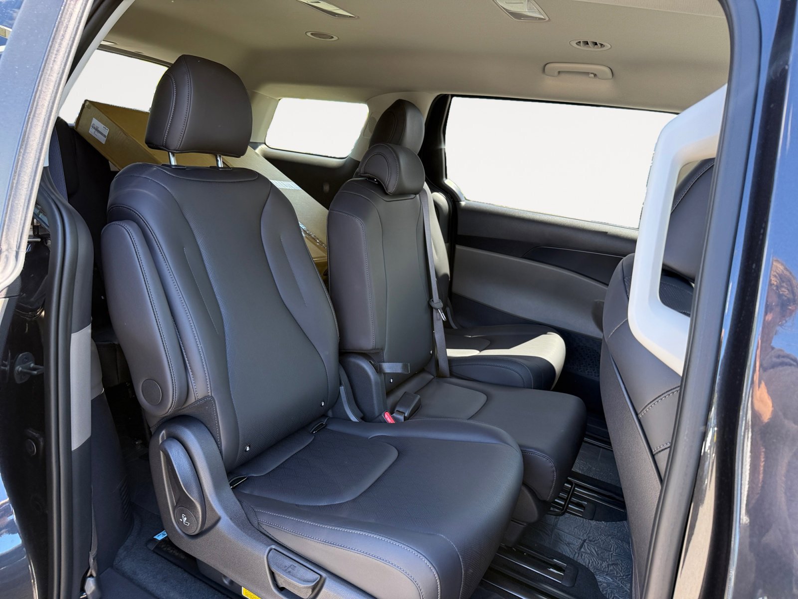 New 2026 Kia Carnival image 18