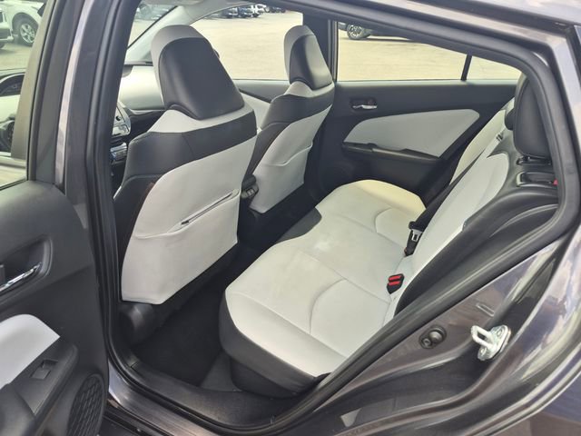 Used 2019 Toyota Prius XLE FWD image 12