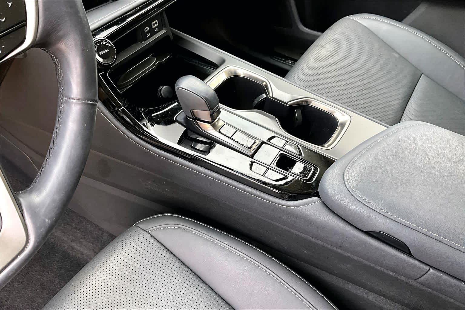 Certified 2025 Lexus NX 350 AWD w/ Accessory Package (2T) image 17