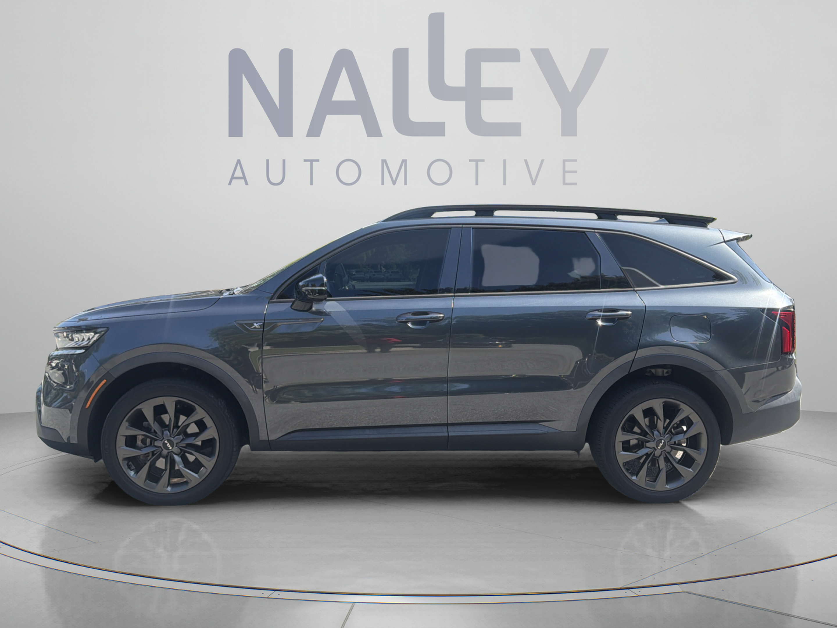 Certified 2023 Kia Sorento X-Line EX AWD/4WD image 2