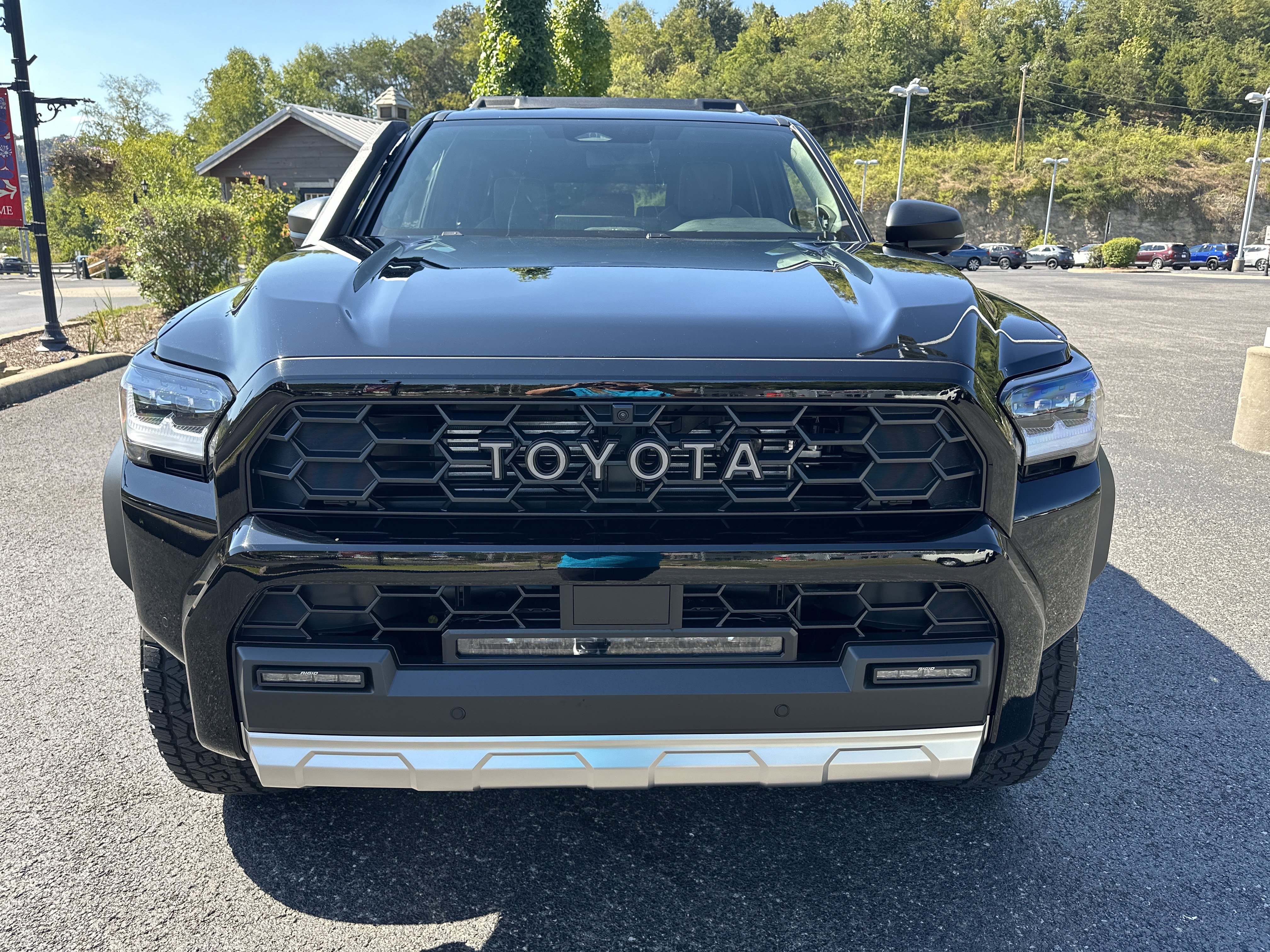 New 2025 Toyota 4Runner Trailhunter image 5