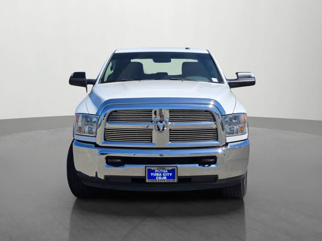 Used 2018 RAM 3500 Tradesman w/ Chrome Appearance Group RWD image 2