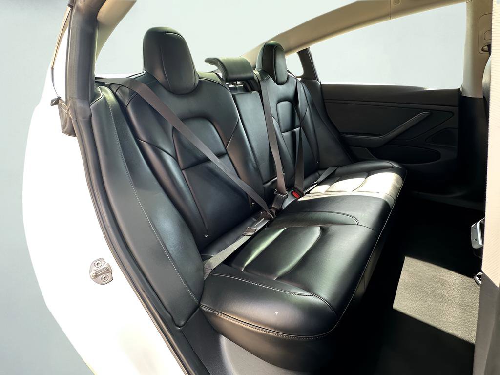 Used 2018 Tesla Model 3 Mid Range image 31