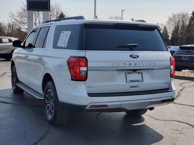 Used 2022 Ford Expedition Max XLT AWD/4WD image 3