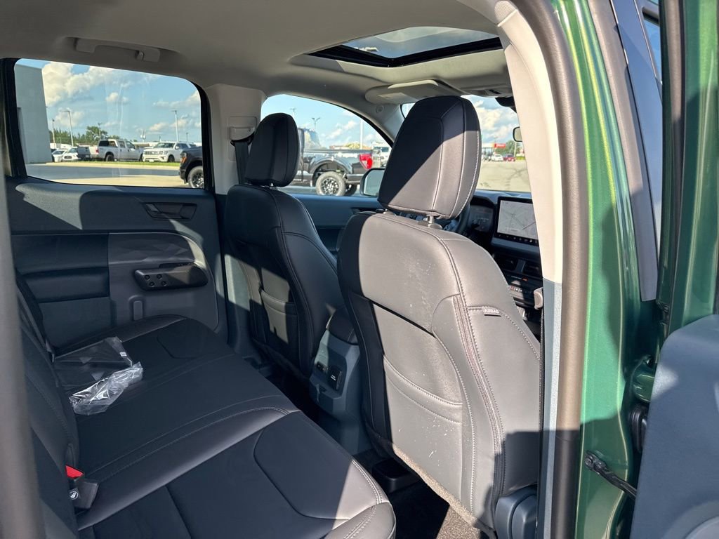 New 2025 Ford Maverick Lariat w/ Black Appearance Package image 19
