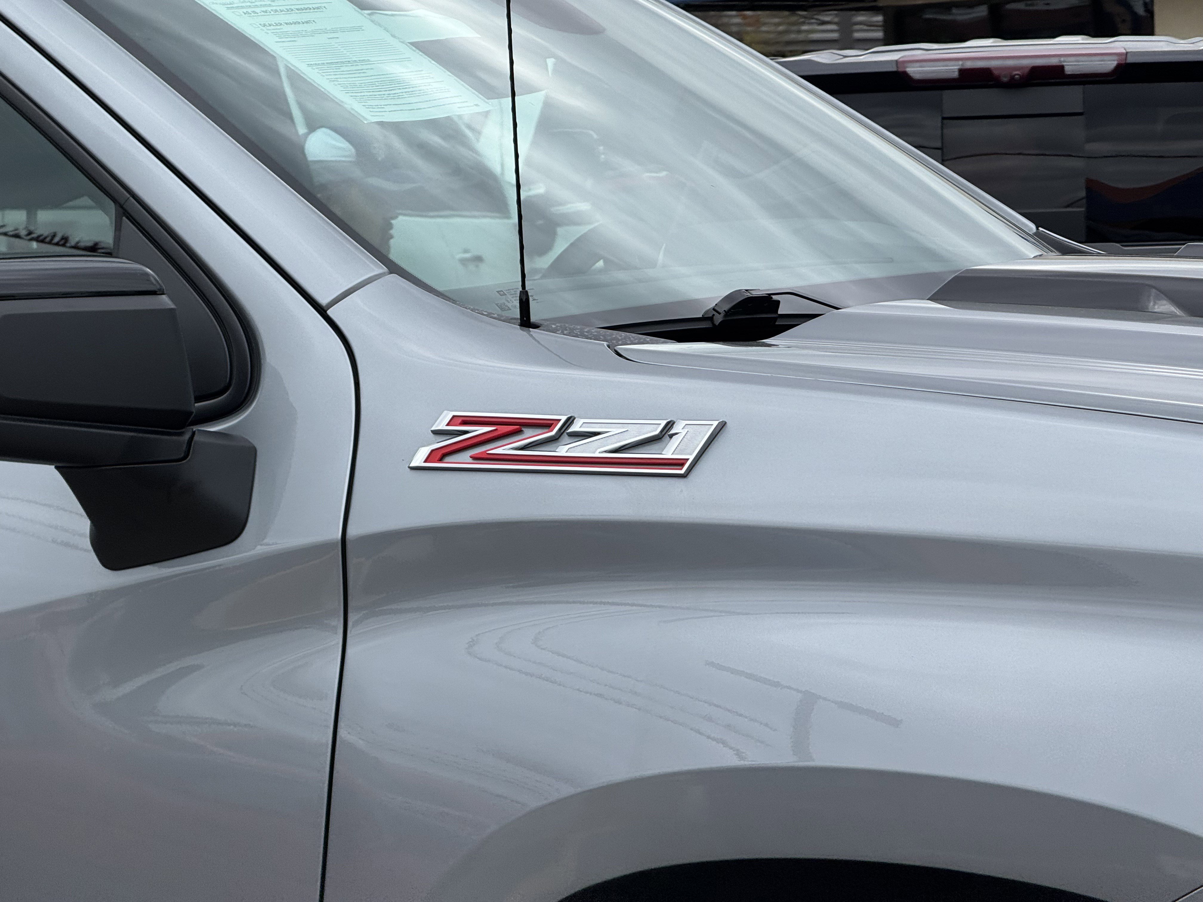 Used 2025 Chevrolet Silverado 1500 LT Trail Boss w/ Convenience Package II image 4