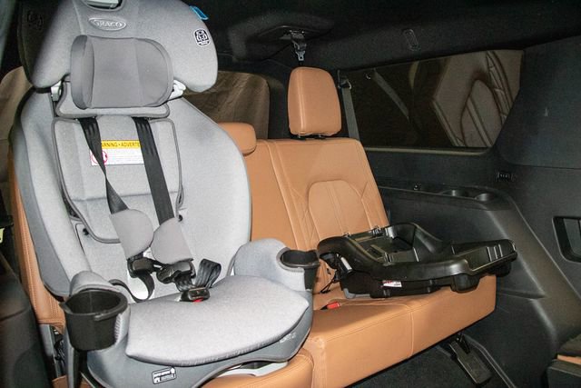 Used 2024 Ford Expedition Max Platinum AWD/4WD image 20