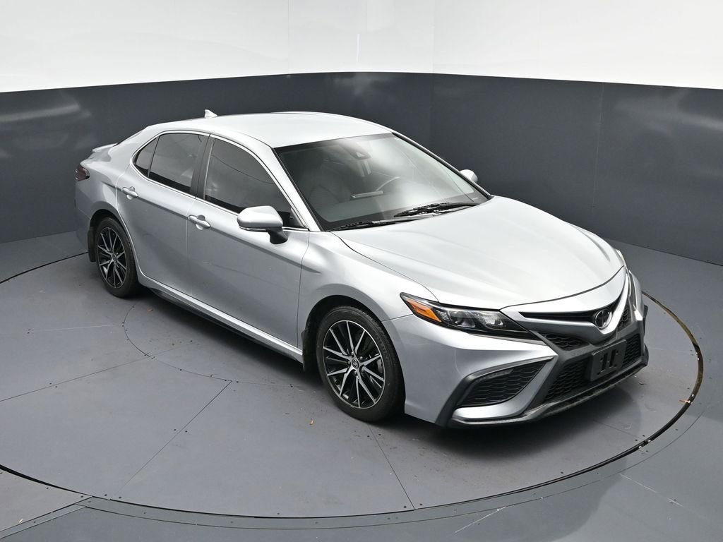 Used 2024 Toyota Camry SE