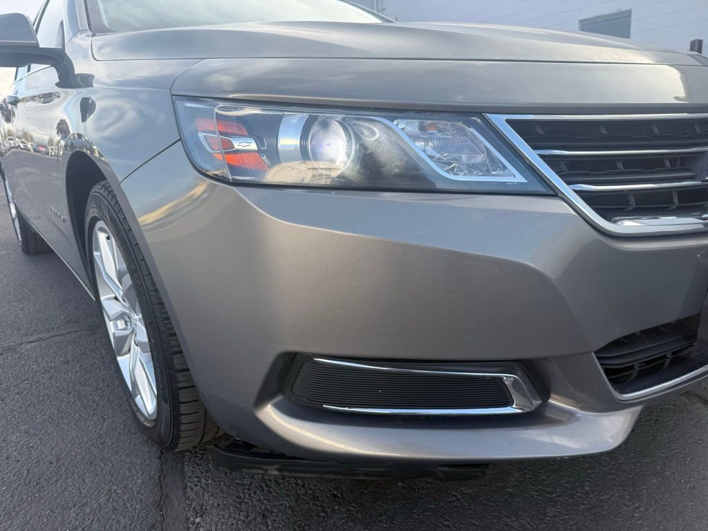 Used 2017 Chevrolet Impala LT FWD image 9