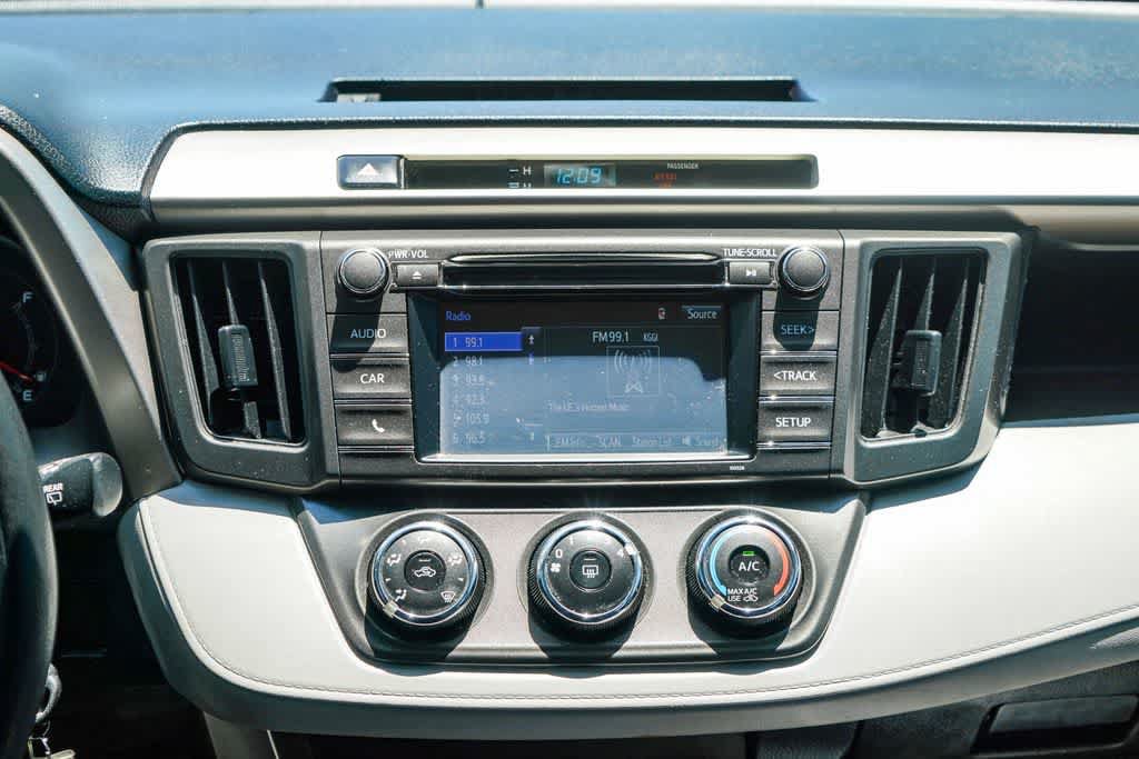 Used 2014 Toyota RAV4 LE FWD image 12