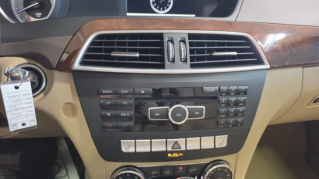 Used 2012 Mercedes-Benz C 300 4MATIC Sedan image 28