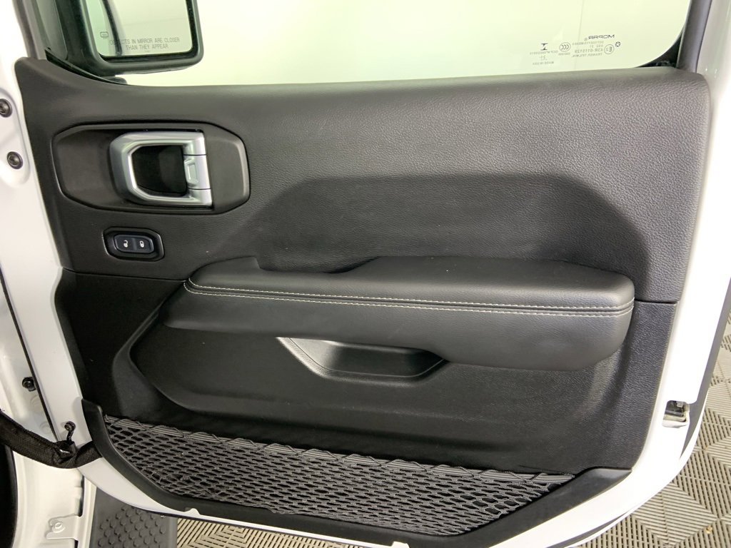 Used 2021 Jeep Wrangler Unlimited Sahara image 15