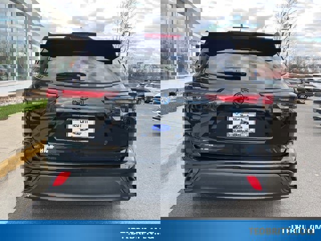 Used 2024 Toyota Highlander XLE image 7