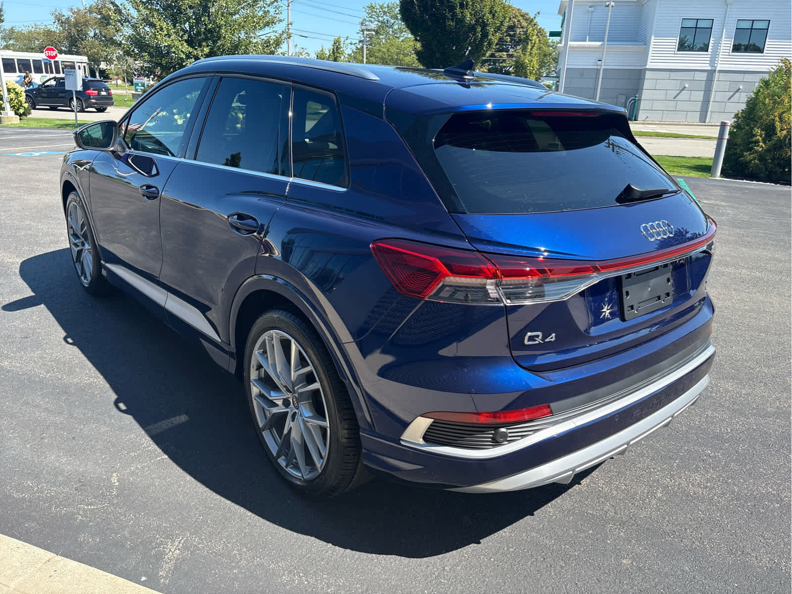 New 2025 Audi Q4 e-tron Premium Plus image 6