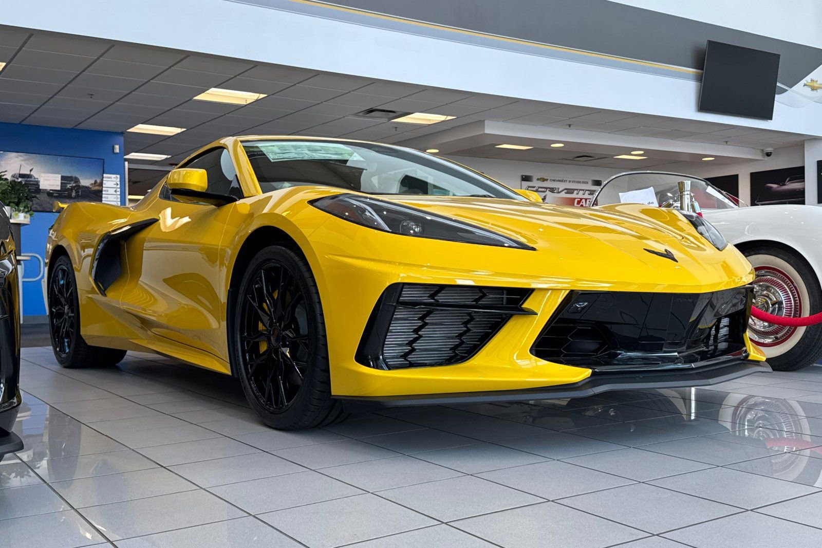 New 2026 Chevrolet Corvette Stingray Preferred Cpe w/ Z51 Performance Package image 2