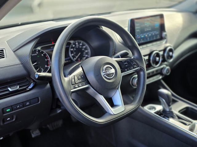 Used 2024 Nissan Sentra SV FWD image 11