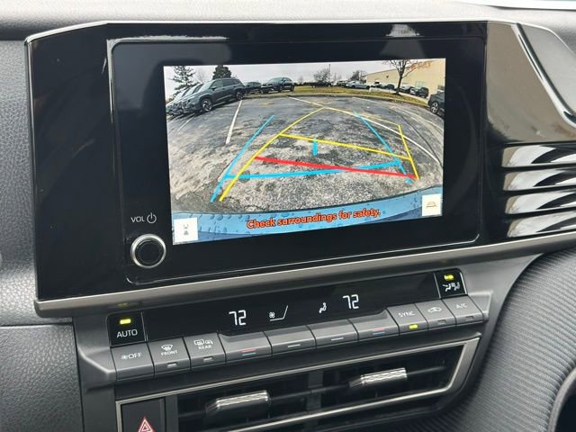 Used 2025 Toyota Camry SE image 27