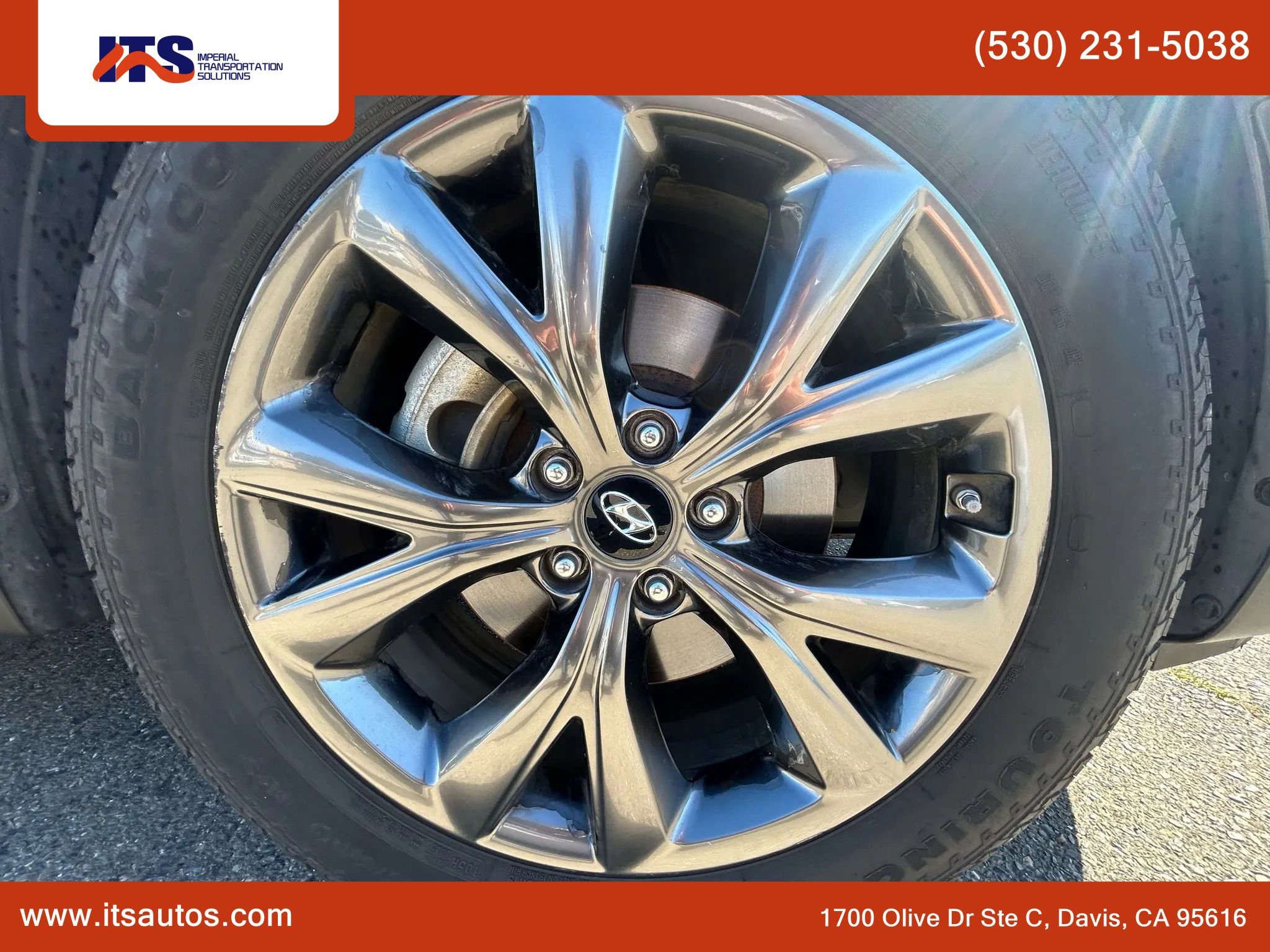 Used 2018 Hyundai Santa Fe Sport w/ Cargo Package image 28