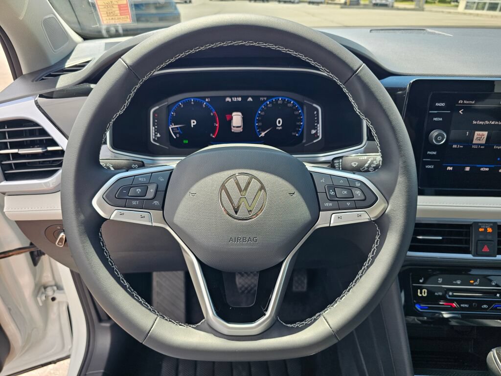 New 2026 Volkswagen Taos SEL AWD/4WD image 16