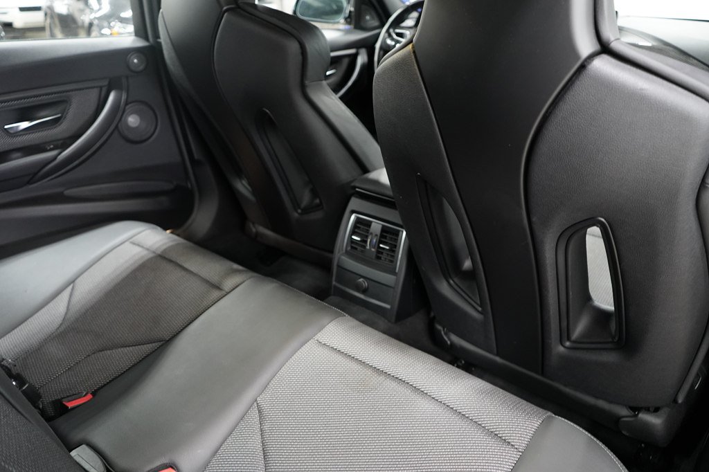 Used 2018 BMW M3 RWD image 21
