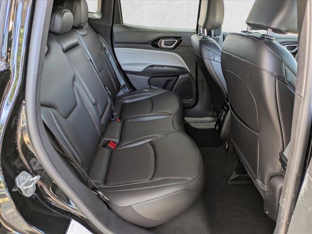 Used 2025 Jeep Compass Limited AWD/4WD image 17
