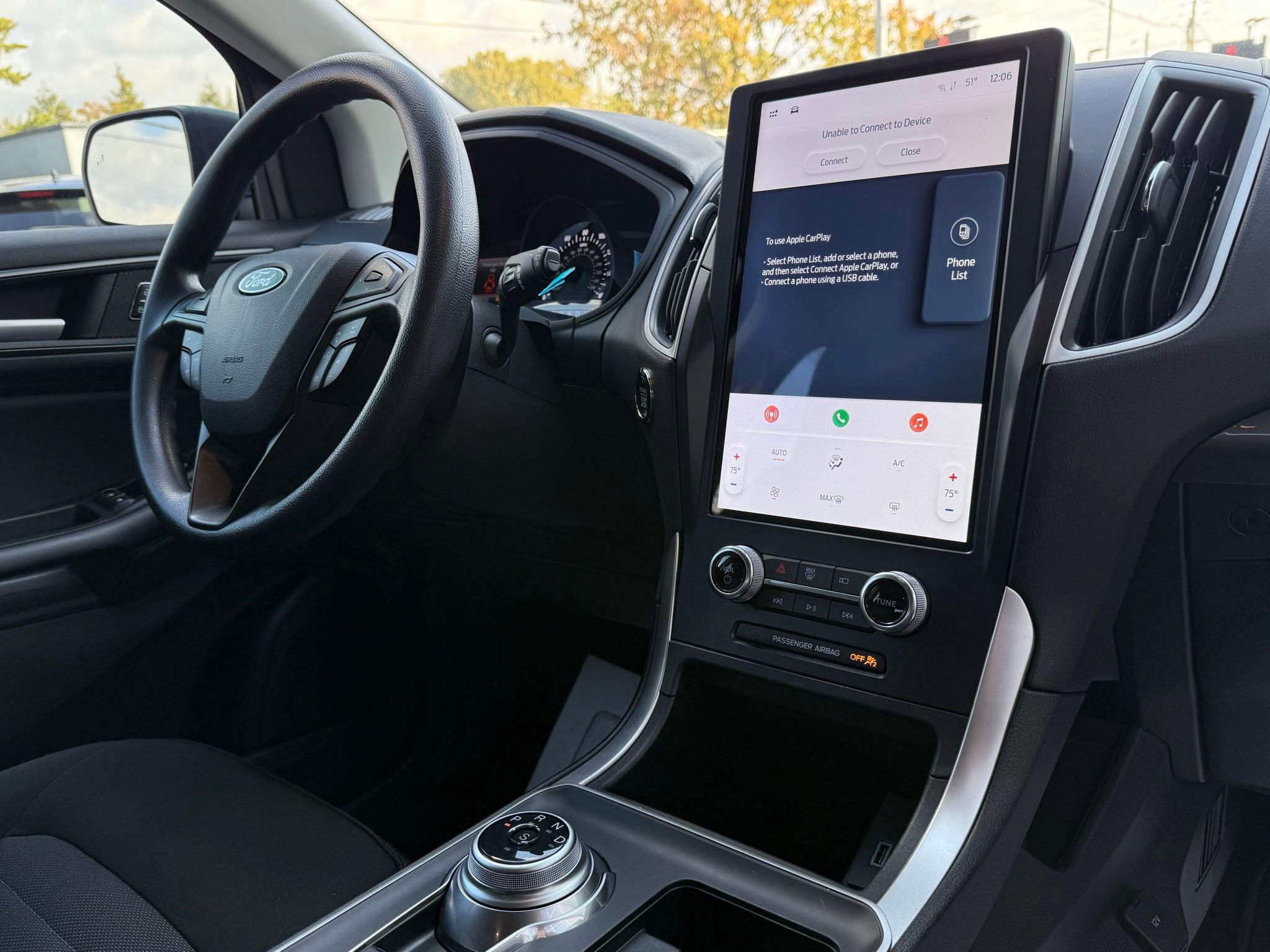 Used 2024 Ford Edge SE image 16