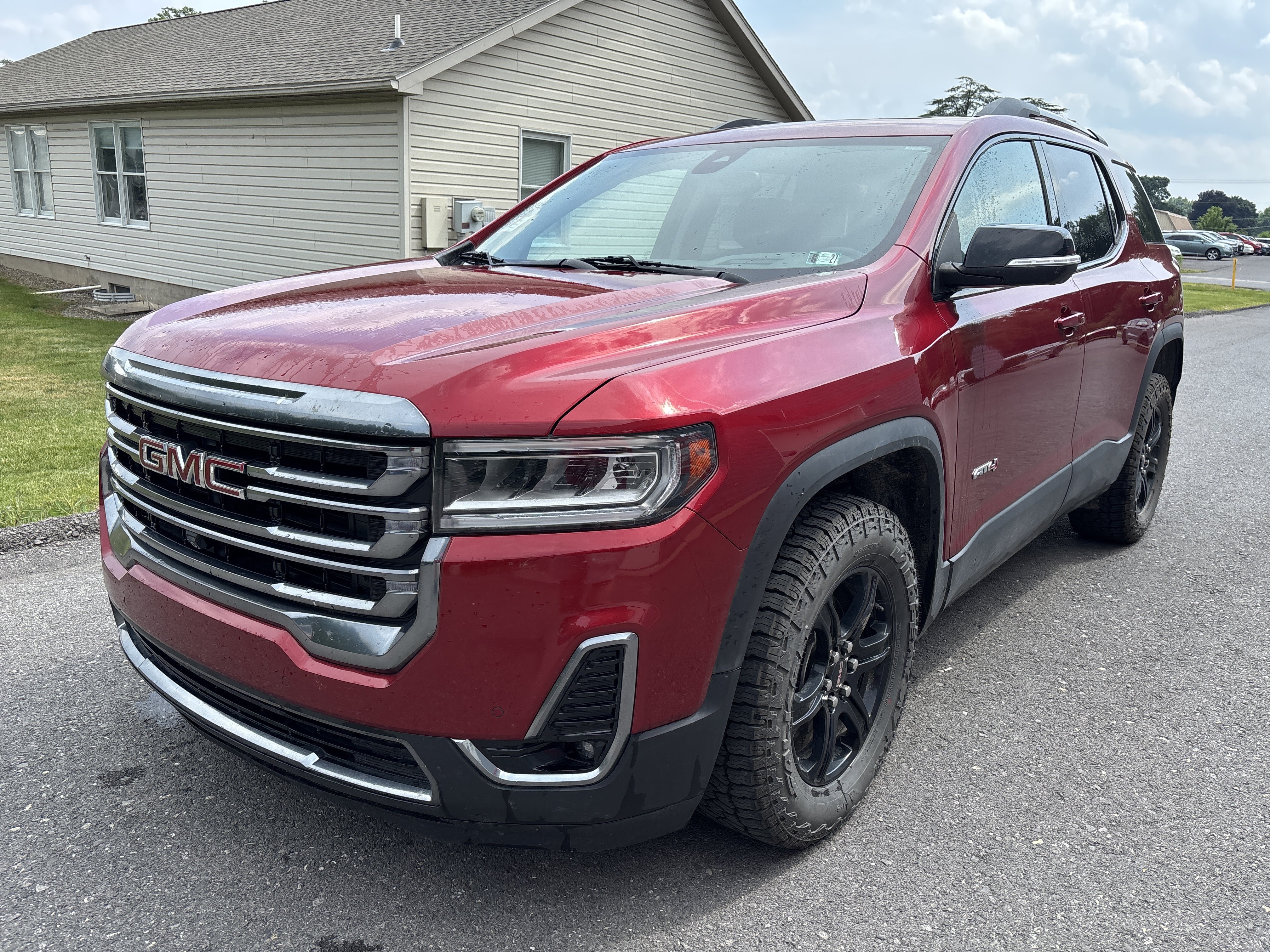 Used 2022 GMC Acadia AT4 w/ Technology Package AWD/4WD image 7