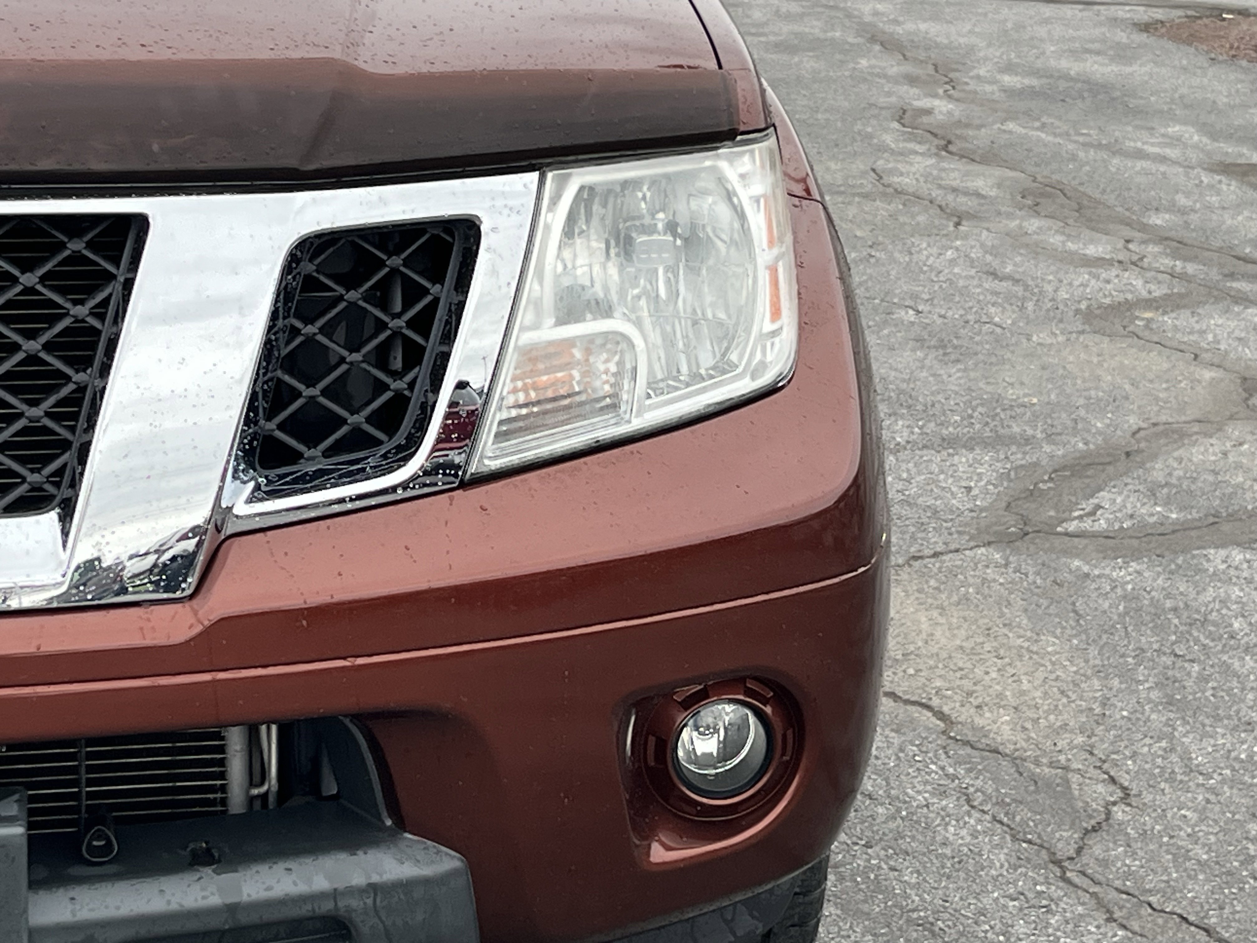 Used 2016 Nissan Frontier SV w/ SV Value Truck Package AWD/4WD image 9