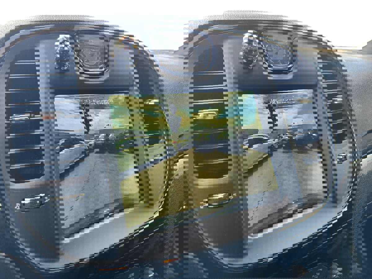 Used 2022 Chrysler 300 S image 12