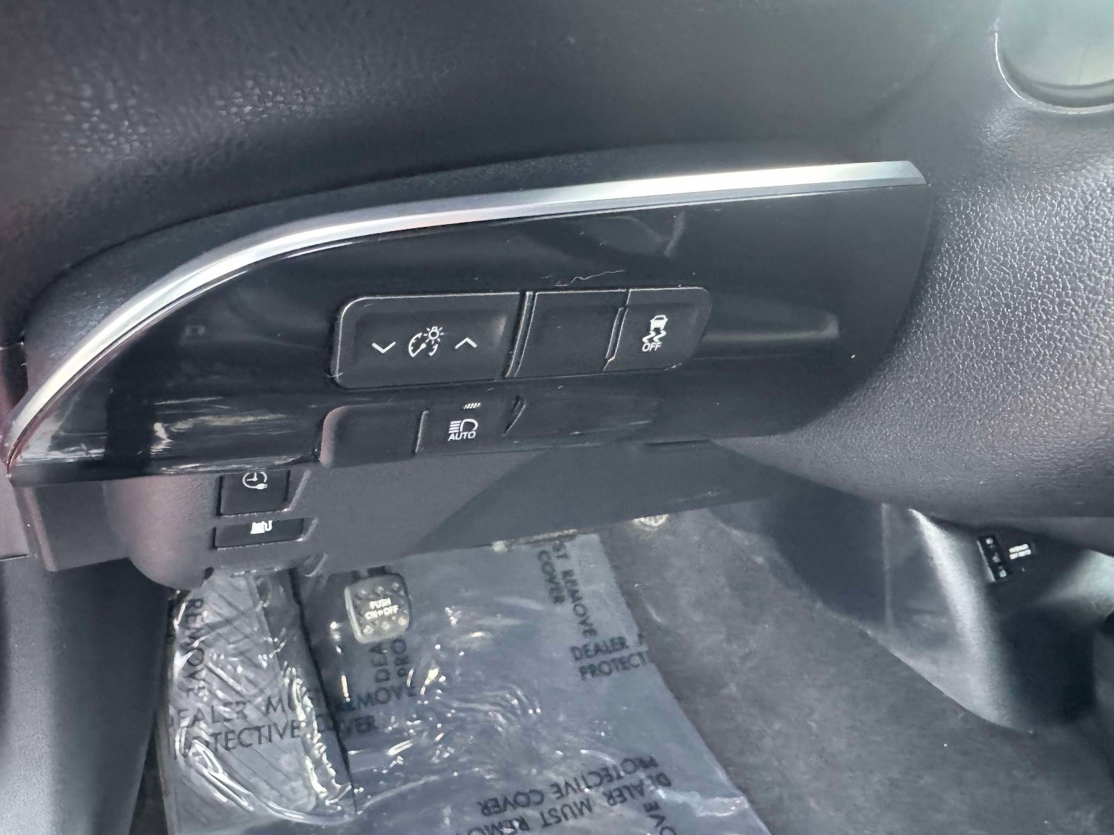 Used 2017 Toyota Prius Prime Premium image 26