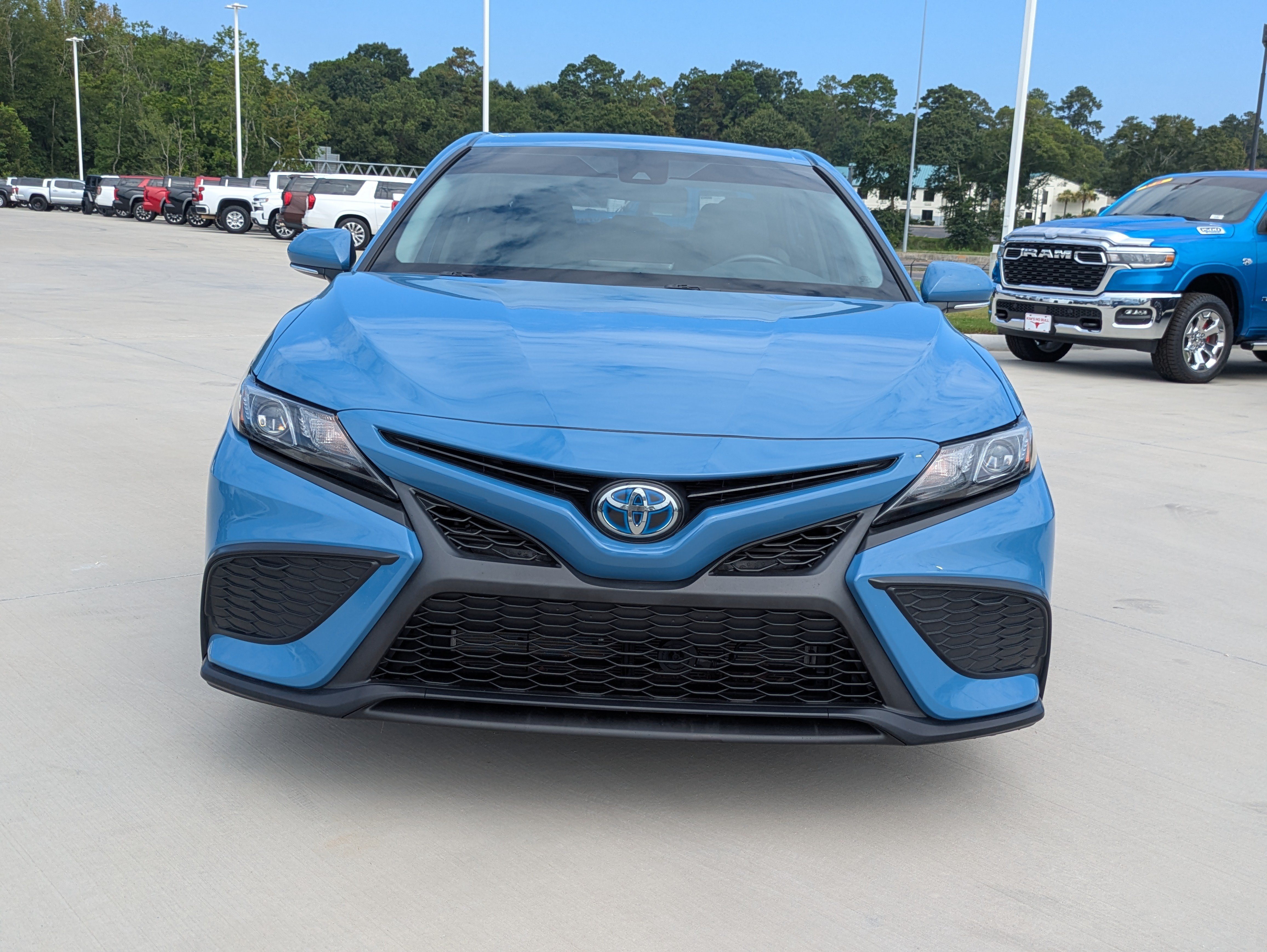Certified 2023 Toyota Camry SE FWD image 8