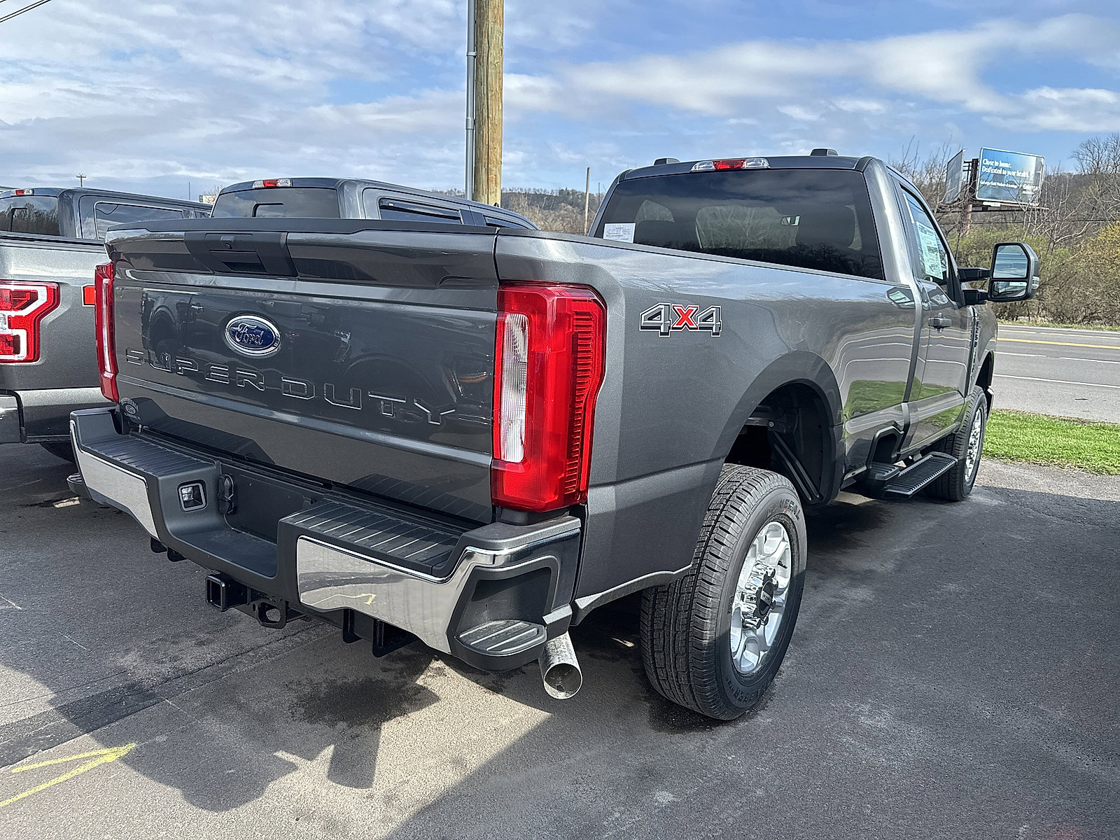 Used 2026 Ford F250 XLT AWD/4WD image 2
