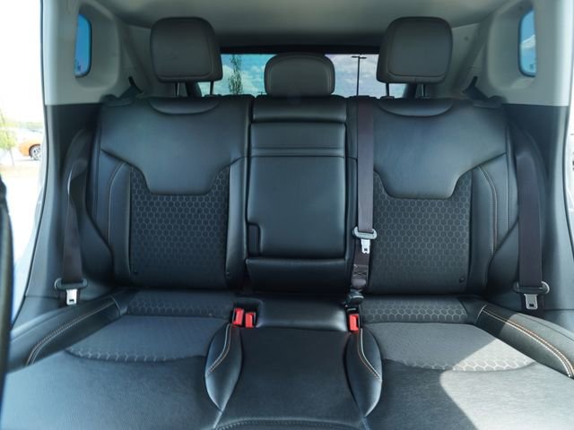 Used 2020 Jeep Compass Latitude w/ Cold Weather Group AWD/4WD image 33