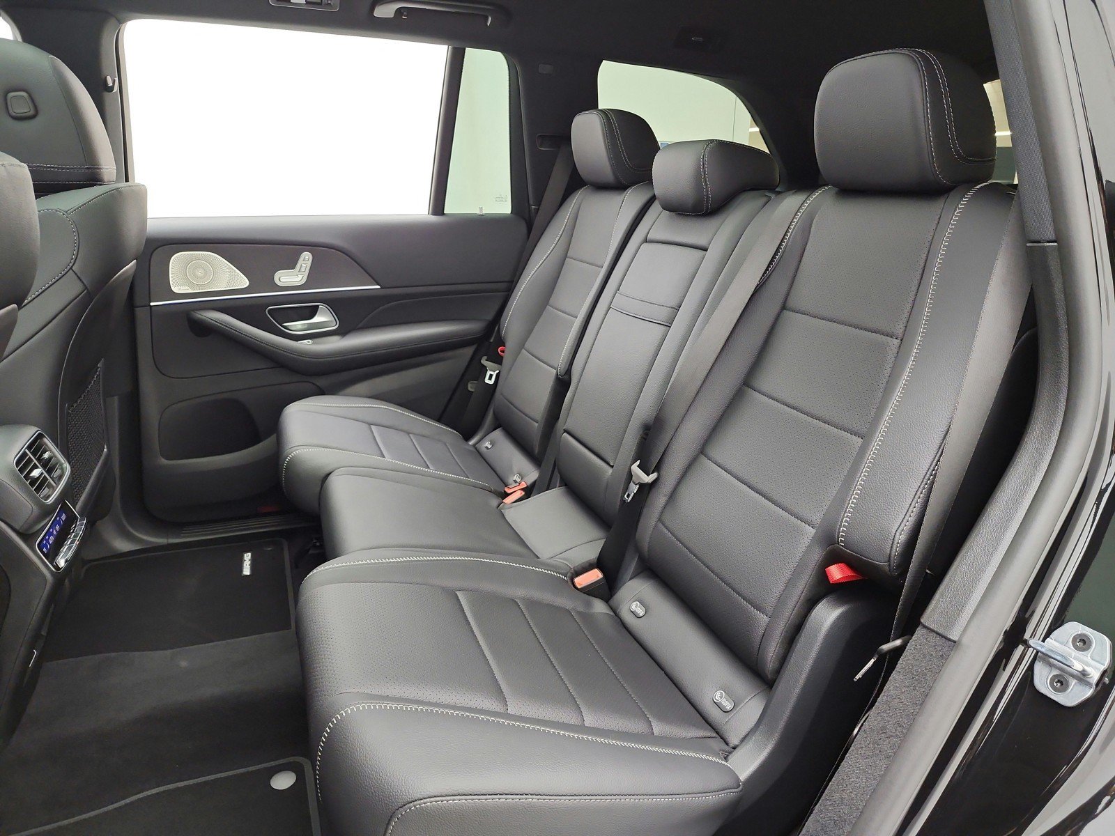 New 2027 Mercedes-Benz GLS 450 4MATIC image 11