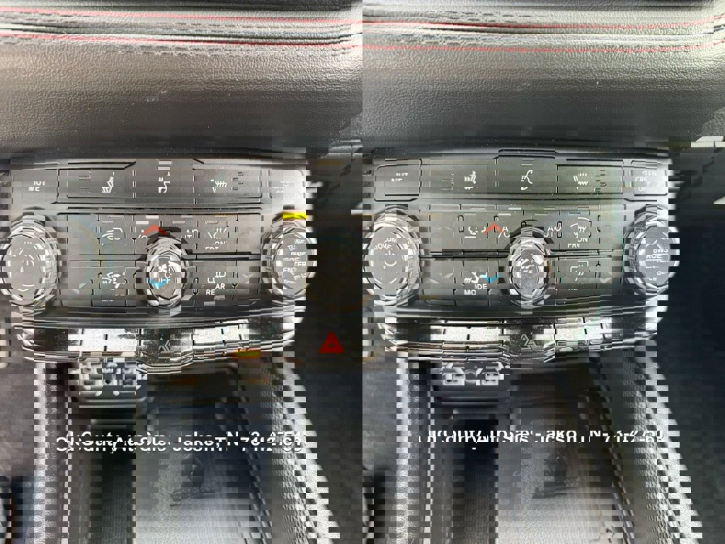 Used 2022 Dodge Durango R/T w/ Blacktop Package image 40