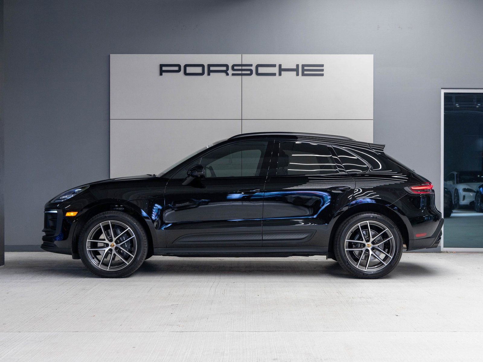 Certified 2026 Porsche Macan image 2