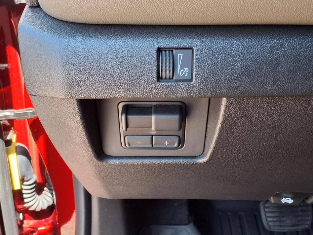 Used 2023 Chevrolet Colorado ZR2 w/ ZR2 Convenience Package III image 23