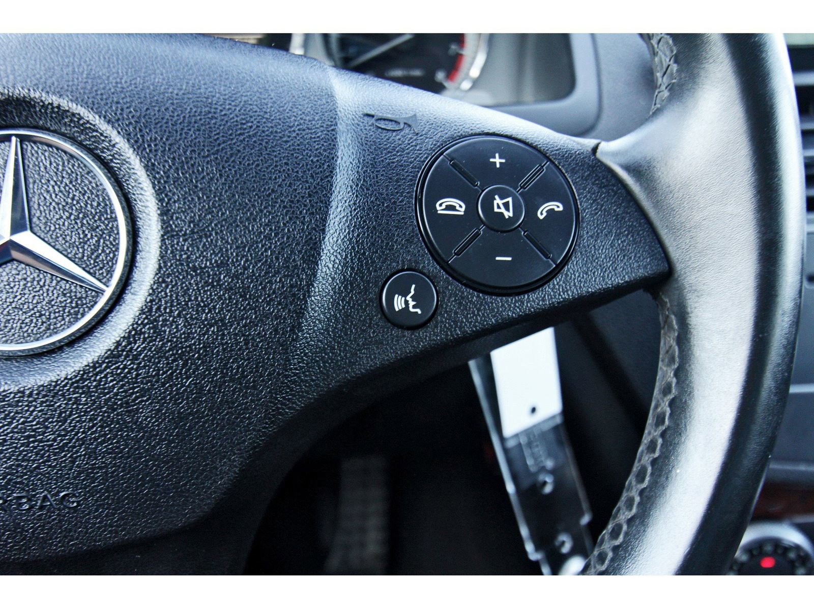 Used 2011 Mercedes-Benz C 300 4MATIC Sedan image 19