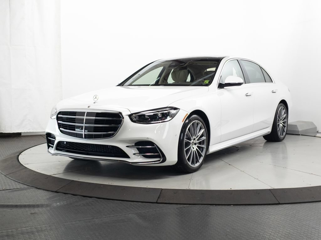 Certified 2025 Mercedes-Benz S 580 4MATIC Sedan image 3