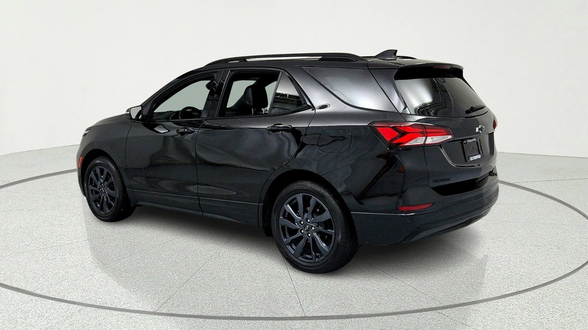 Used 2024 Chevrolet Equinox RS FWD image 3