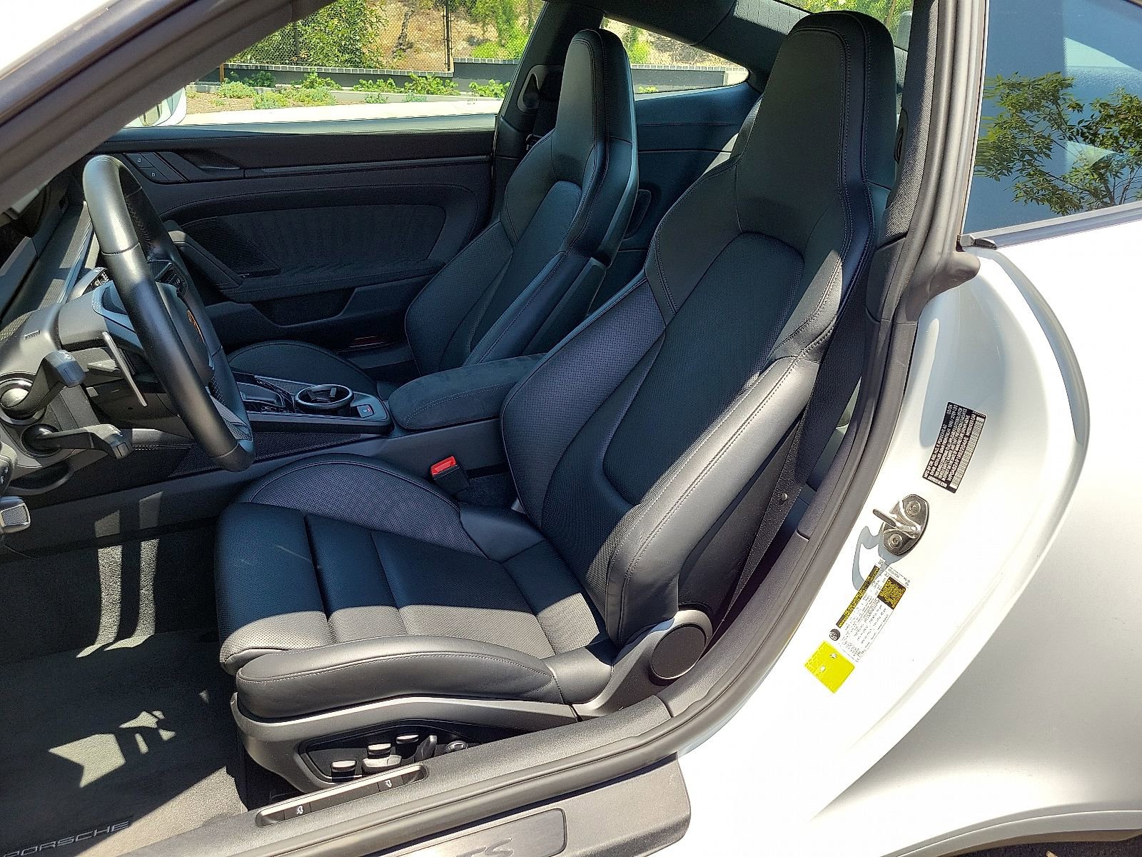 Certified 2024 Porsche 911 Carrera GTS RWD image 5