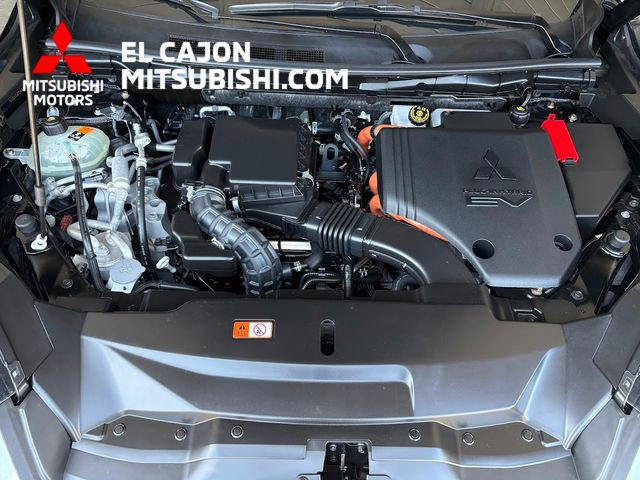 Used 2025 Mitsubishi Outlander SE AWD/4WD image 24