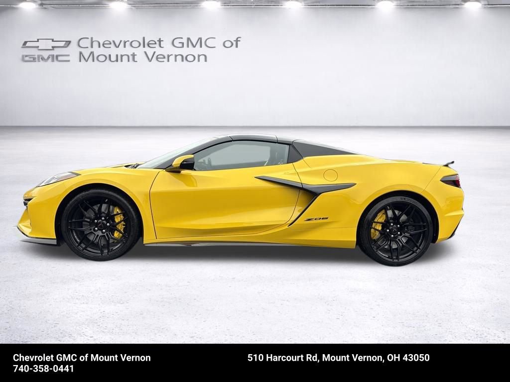 New 2026 Chevrolet Corvette Z06 w/ Stealth Interior Trim Package RWD image 2