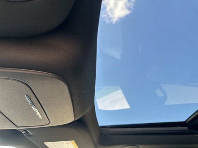 Used 2025 Ford F250 Platinum w/ FX4 Off-Road Package image 9